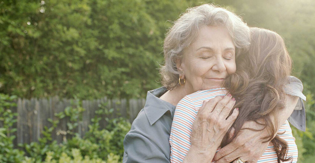 Моя единственная дочь Оля выходила замуж, уже нося под сердцем внучка ...