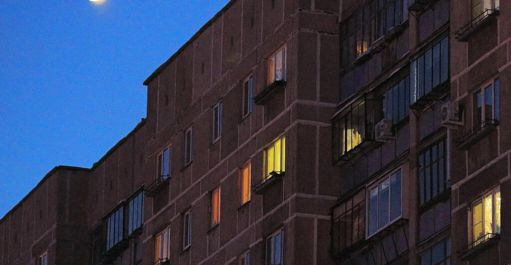 Выставила родителей мужа из своей квартиры после его измены — Счастье рядом